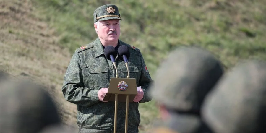 «В очікуванні катастрофи Росії». Лукашенко посилає державам Заходу натяки, що готовий забути про союз з Москвою — інтерв’ю з Огризком