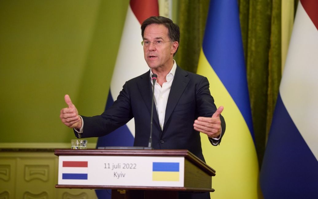 Прем’єр Нідерландів назвав важке озброєння, яке передасть Україні: список
