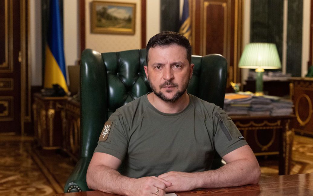 Росія має достатньо “Смерчів”, “Ураганів”, “Градів”, щоб знищувати в Україні місто за містом – Зеленський