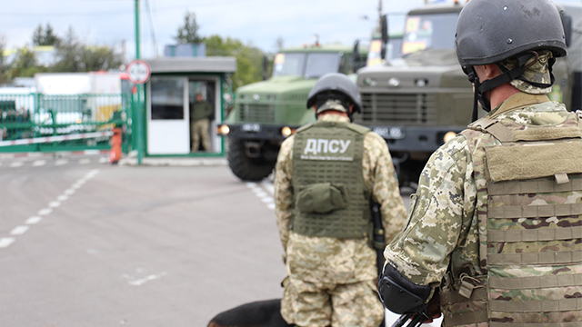 Що загрожує чоловікам, які виїхали за кордон до війни та не повернулись