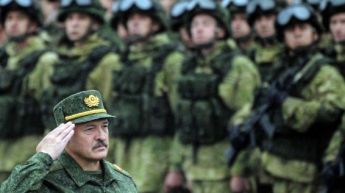 Армія Білорусі не нападе на Україну – білоруський журналіст назвав чотири причини
