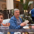 Родину Порошенків помітили в одному з найдорожчих готелів Лондона: Марина накинулась на журналістку ТСН
