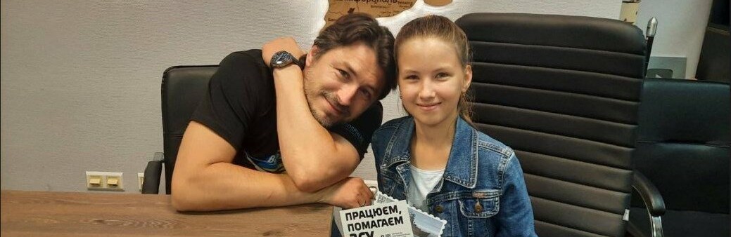Зібрала гроші для ЗСУ: 10-річна дівчинка довела шоумена Сергія Притулу до сліз