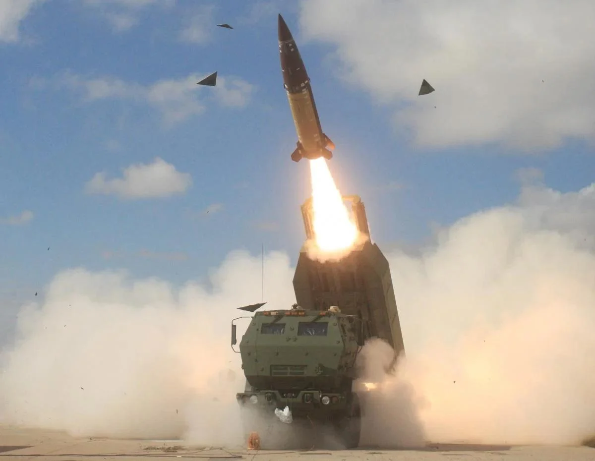 Далекобійні ракети ATACMS для України: у Зеленського зробили нову заяву