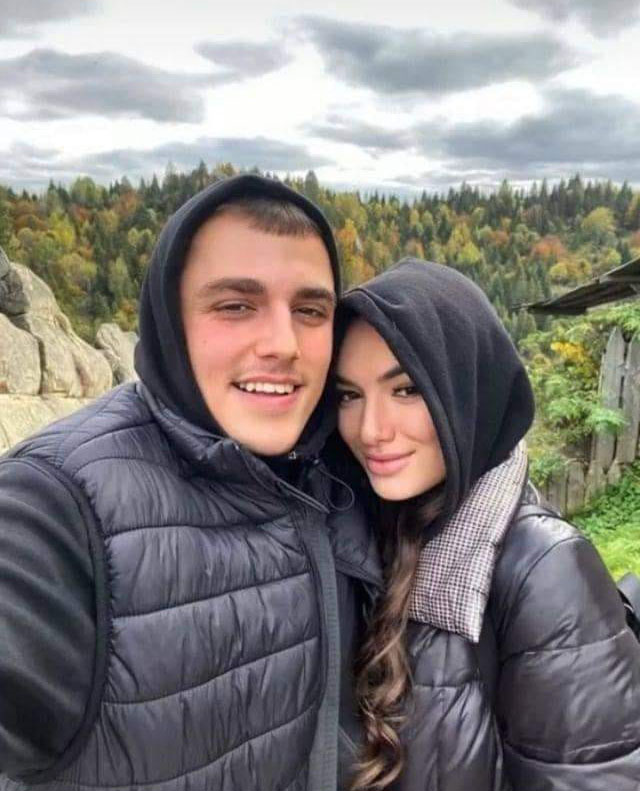“Два Божі ангели”: на Прикарпатті прощаються з 19-річною дівчиною та її хлопцем