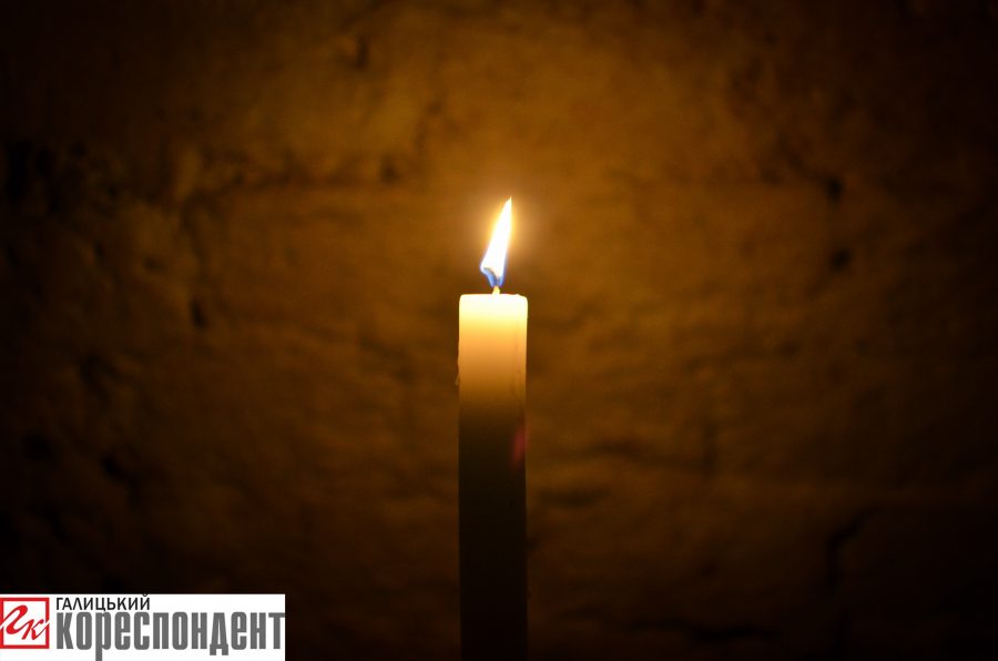 Вічна пам”ять. У Тернополі поховали 19-річного військового Владислава Ратниченка