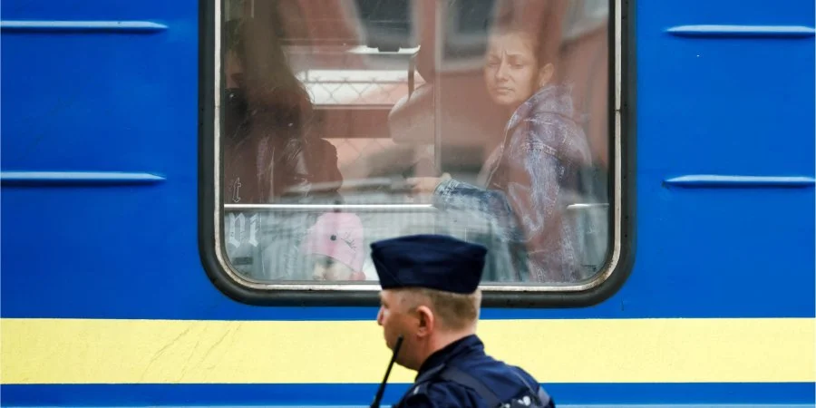 Чи повернуться українські біженці з-за кордону? Експерт назвав три важливі чинники