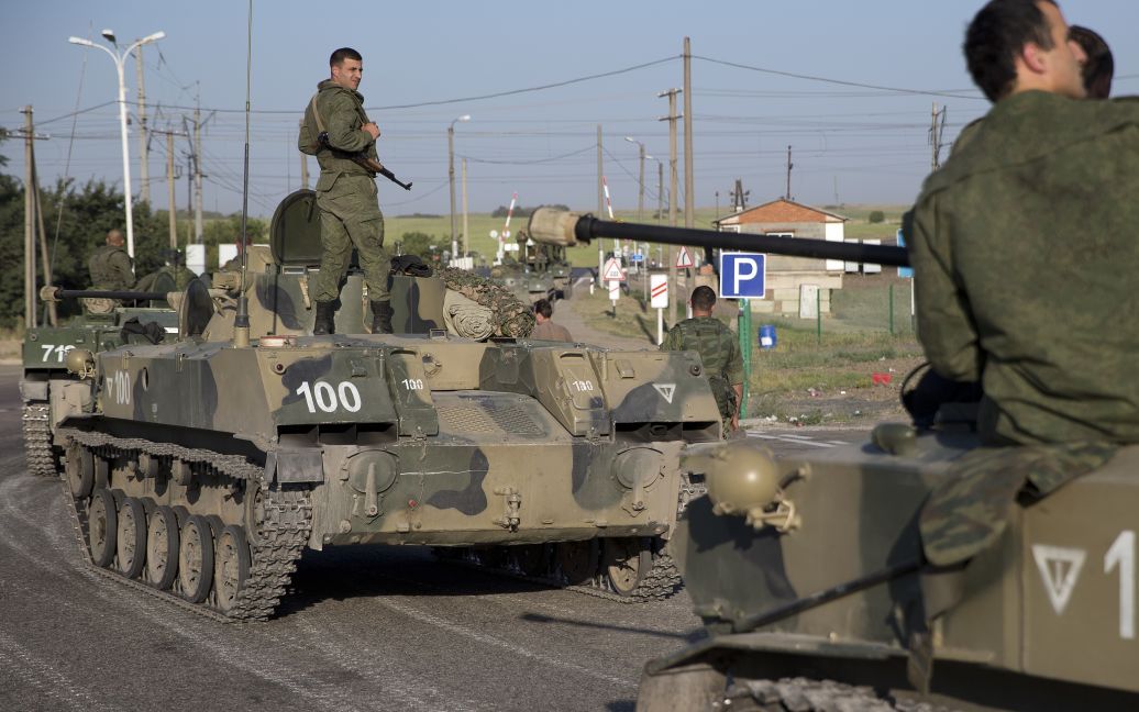 Покомандував рівно 3 дні: український снайпер “прибрав” командира полку окупантів на Херсонщині