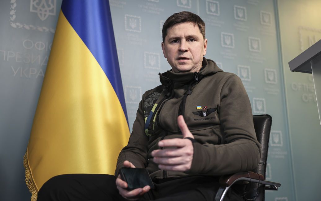 Подоляк розповів, чому і наскільки Росія хоче “заморозити” війну проти України