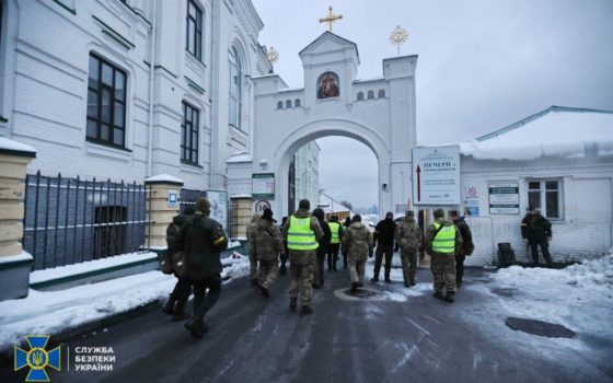 УПЦ МП “поза законом”: як і чому церкву можуть заборонити в Україні