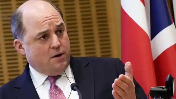 Бен Воллес: Британія готова передати свої винищувачі країнам, які відправлять Україні радянські літаки