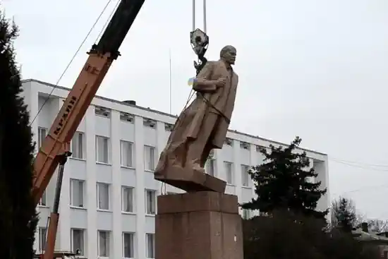 В’ятрович: Через Бужанського заблоковано проєкт про деколонізацію гуманітарної сфери