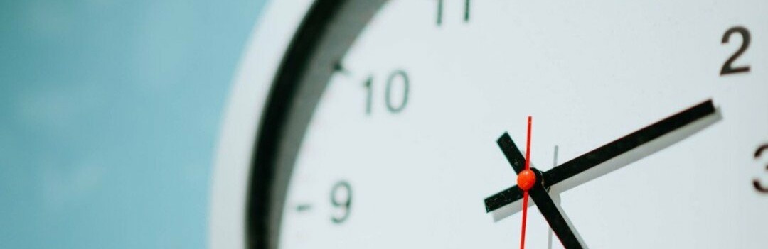 На цьому тижні Україна переходить на літній час: коли варто перевести стрілки годинника