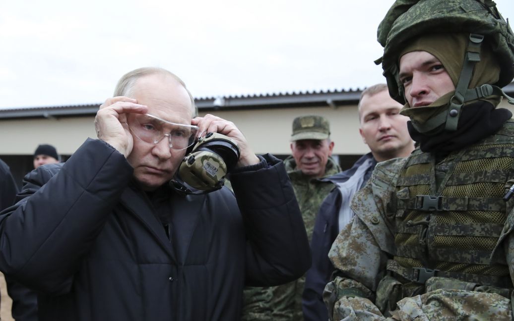 Путін заістерив через снаряди зі збідненим ураном та пригрозив “війною до останнього українця”