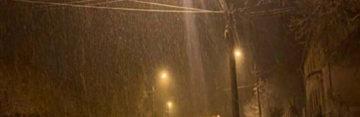 “Жахливий снігопад пре в цю область України, крижана гроза хлине на цей регіон”: синоптики про загрозливу погоду