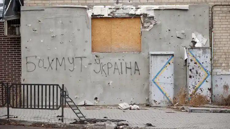Бахмут… 283-й день обороны… Обороны ли?