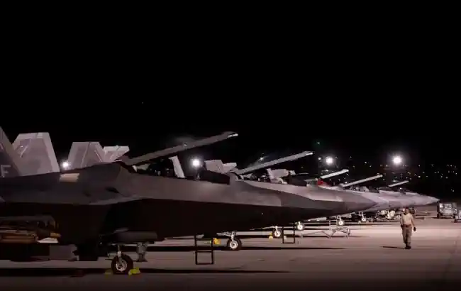 Сполучені Штати розмістили винищувачі F-22 Raptor в Естонії