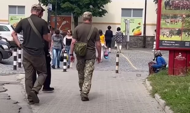 Збирайтеся, це ж війна: ТЦК починають забирати вже без повісток – з’явився новий документ