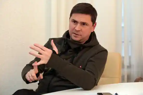 Не звертайте уваги на скиглення. Подоляк висміяв заяви про бажання Путіна вести переговори