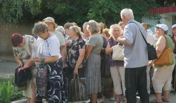 Не живуть, а виживають: скільки пенсіонерів в Україні одержують менше 3000 гривень