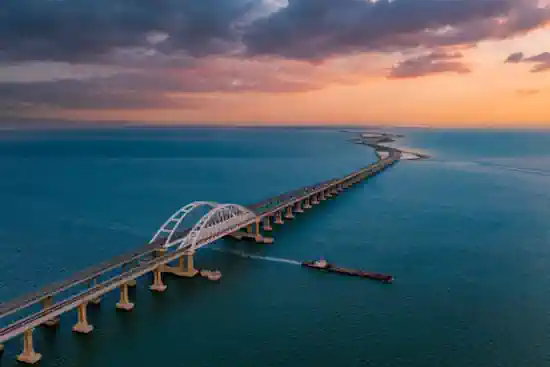 Росія терміново посилила охорону Кримського моста