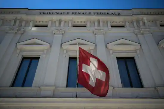 Швейцарія закриє лазівки для відмивання російських грошей