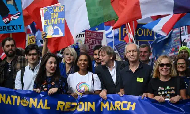 У Лондоні пройшли мітинги щодо повернення Британії до Євросоюзу