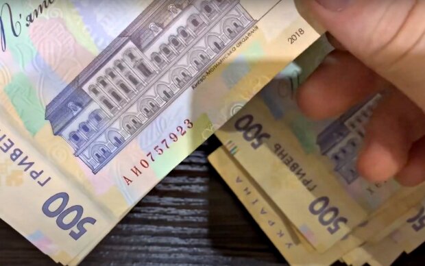 Від 5 до 100 євро: в Україні готуються запровадити новий податок – торкнеться всіх