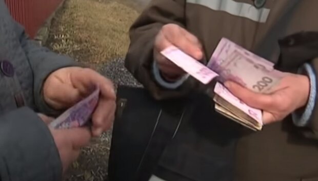 Виплата пенсій скоро закінчиться: у ПФУ розповіли про гроші для українців