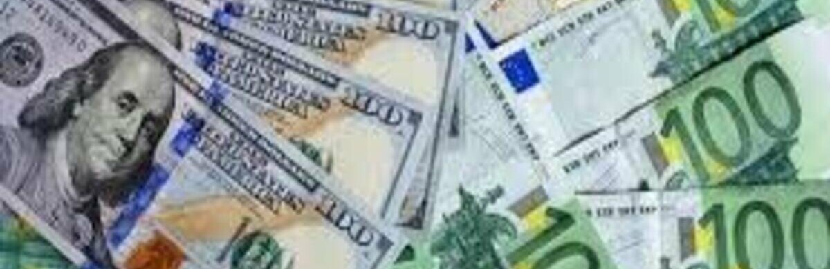 “Долар перетнув червону межу, в обмінниках коїться щось неймовірне”: чи час українцям бігти й міняти гроші, поки не пізно