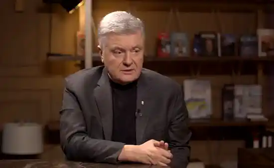 Порошенко подав до суду на Корнієнка через зірване відрядження: відбулося підготовче засідання