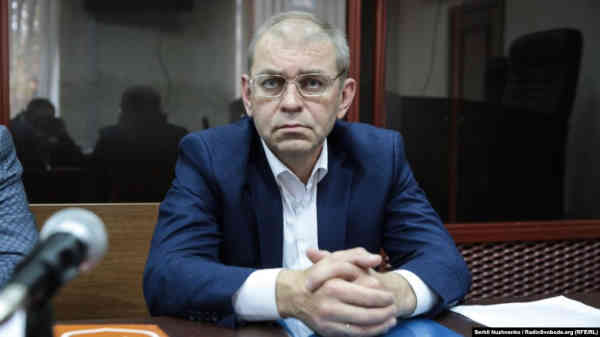 "Ніяких нафтопродуктів Курченка не було – це міф": адвокат Федур про справу Пашинського
