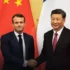 Макрон: Китай обіцяє утримуватися від продажу зброї Росії