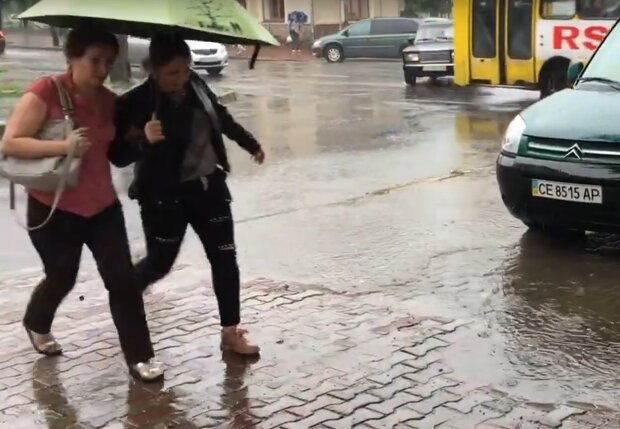 Жарища до +24, але подекуди дощі: синоптик Діденко попередила про погоду