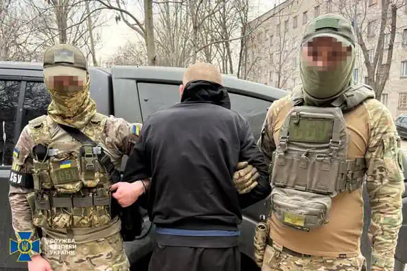 СБУ та Нацполіція затримали агента російського гру, який виготовляв вибухові пристрої для терактів у Запоріжжі