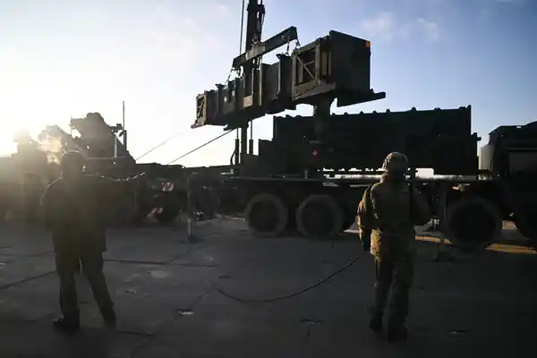 WSJ: США переглядають поставки зброї, щоб вивільнити більше Patriot для України